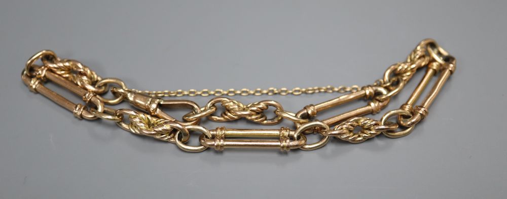 A 9ct gold oval and twist link bracelet, 23cm, 20.5 grams.